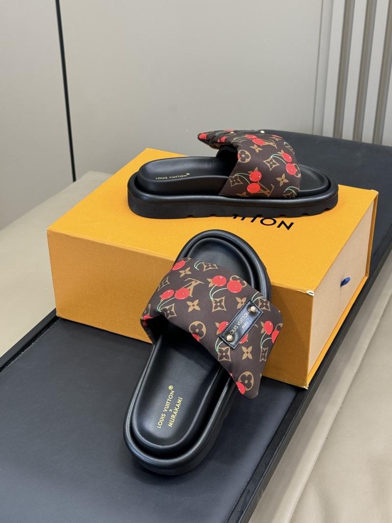 l0vis Vvtt0n slippers